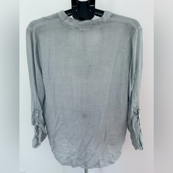 On The Road | Faela Button Down Top | Size Large | Light Blue Casual Chic - Picture 2 of 5